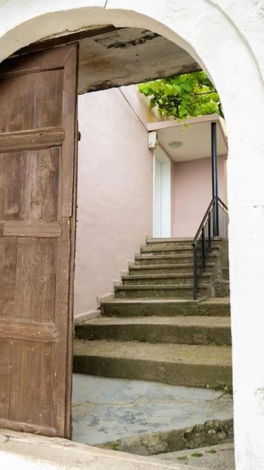 Kasmi Home Krujë المظهر الخارجي الصورة